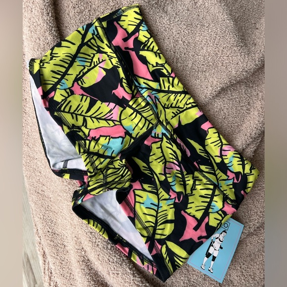 Fleo shorts Miami Leaf - Picture 1 of 1